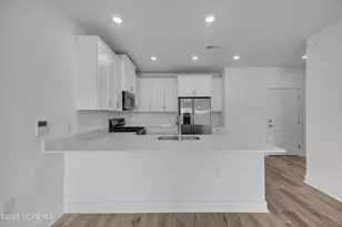 28311 Radford Ct, Monroe Township, NJ 08831 - Photo 13