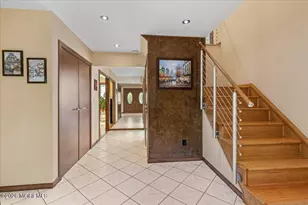 9 Manor Ct, Manalapan Township, NJ 07726 - Photo 5