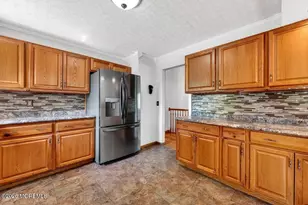 33 Bayberry Ln, New Monmouth, NJ 07748 - Photo 11