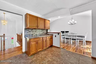 33 Bayberry Ln, New Monmouth, NJ 07748 - Photo 9