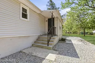 517 Newtons Corner Rd, Howell Township, NJ 07731 - Photo 17