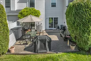 16 Vassar Pl, Morganville, NJ 07751 - Photo 3