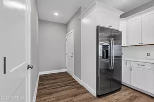 33 Union Ave, Manasquan, NJ 08736 - Photo 5