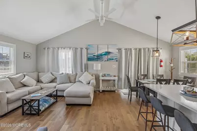 301 W 18th Street, Ship Bottom, NJ 08008 - Photo 7