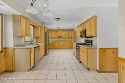 251 Locust Avenue, Howell Township, NJ 07731 - Photo 11