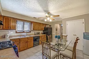 178 Mountainview Dr, Lakewood, NJ 08701 - Photo 15