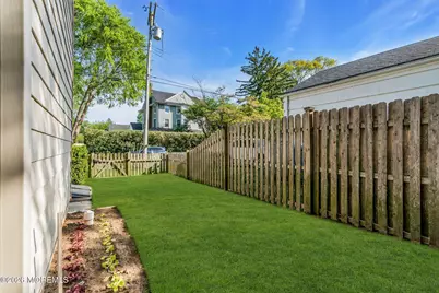 9 Sycamore Lane, Fair Haven, NJ 07704 - Photo 23