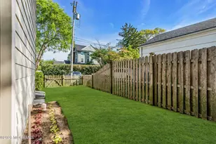 9 Sycamore Ln, Fair Haven, NJ 07704 - Photo 23