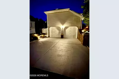 194 Kentucky Way, Freehold, NJ 07728 - Photo 27