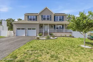 136 D St, Brick, NJ 08723 - Photo 3