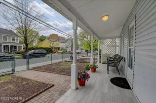 27 Washington St, Red Bank, NJ 07701 - Photo 3