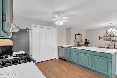 516 Barclay Drive, Point Pleasant, NJ 08742 - Photo 9