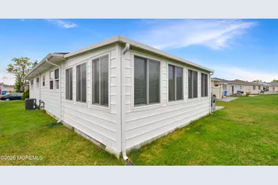 32 Bonaire Drive, Toms River Township, NJ 08757 - Photo 17