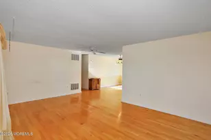 535 Holmes Ave N, Forked River, NJ 08731 - Photo 5