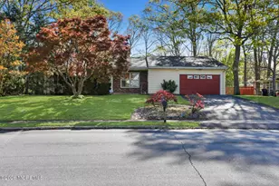 535 Holmes Ave N, Forked River, NJ 08731 - Photo 3