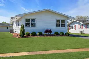 140 Clay Cir, Brick, NJ 08724 - Photo 3