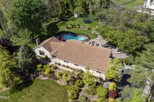 20 Sunrise Cir, Holmdel, NJ 07733 - Photo 47