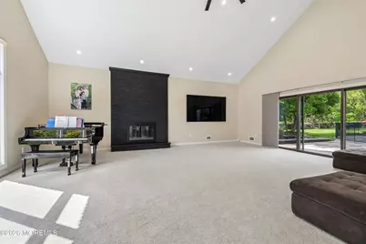 20 Sunrise Circle, Holmdel, NJ 07733 - Photo 9