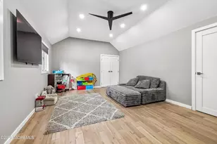 20 Sunrise Cir, Holmdel, NJ 07733 - Photo 37