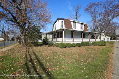 88 Memorial Parkway, Atlantic Highlands, NJ 07716 - Photo 11
