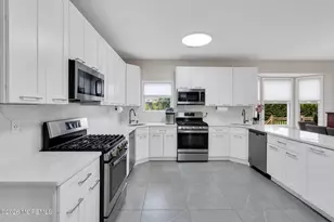 30 Independence Ct, Lakewood, NJ 08701 - Photo 9