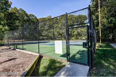 258 Grassmere Court, Aberdeen Township, NJ 07747 - Photo 15