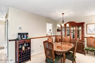 258 Grassmere Ct, Aberdeen Township, NJ 07747 - Photo 5