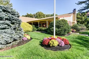 258 Grassmere Ct, Aberdeen Township, NJ 07747 - Photo 21