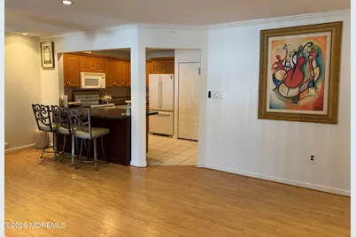 134 Amberly Drive #E, Manalapan Township, NJ 07726 - Photo 3
