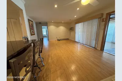 134 Amberly Drive #E, Manalapan Township, NJ 07726 - Photo 7