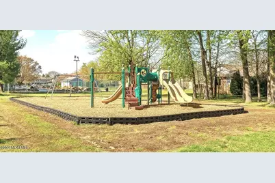 202 Samantha Court, Brick, NJ 08724 - Photo 17