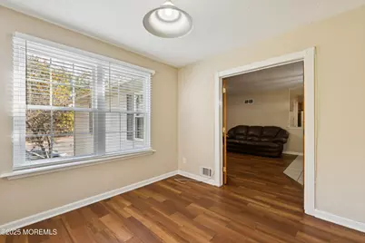 20 Austin Court #7, Freehold, NJ 07728 - Photo 5