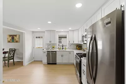 27 Brookview Lane, Manalapan Township, NJ 07726 - Photo 15