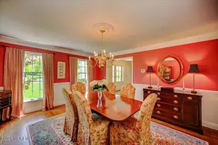 242 Williamsburg Dr, Shrewsbury, NJ 07702 - Photo 7