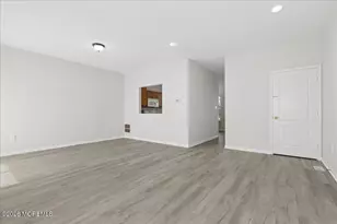 3103 Smokehouse Ct, Freehold, NJ 07728 - Photo 13