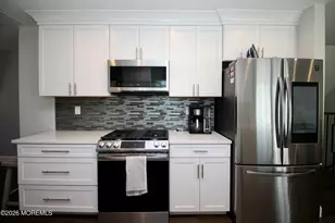 14 Belfast Ave, Hazlet Township, NJ 07730 - Photo 15