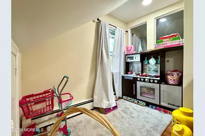 196 Milton Avenue #Apt 2, Cliffwood, NJ 07721 - Photo 11