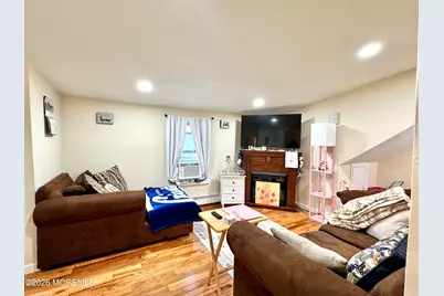 196 Milton Avenue #Apt 2, Cliffwood, NJ 07721 - Photo 3