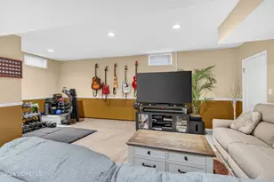 6 Lorenzo Ct, Matawan, NJ 07747 - Photo 13