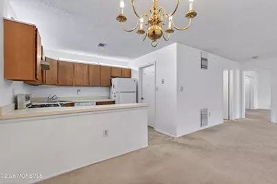 318 Wycoff Way W #318, East Brunswick Township, NJ 08816 - Photo 5