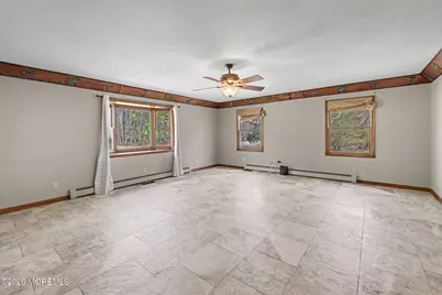 1069 W Veterans Highway, Jackson, NJ 08527 - Photo 17