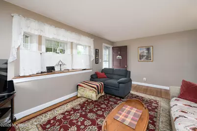 86 Robinson Place, Shrewsbury, NJ 07702 - Photo 3