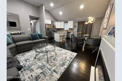 226 Pennant Avenue, Beachwood, NJ 08722 - Photo 9