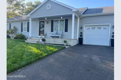226 Pennant Avenue, Beachwood, NJ 08722 - Photo 1