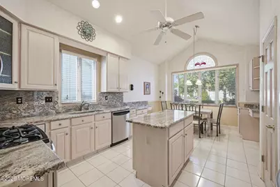 36 Wintons Way, Monroe Township, NJ 08831 - Photo 7