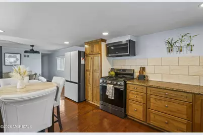44 Sams Trailer Ct Court, Hazlet Township, NJ 07730 - Photo 9
