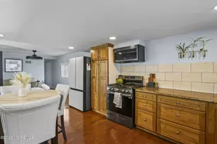 44 Sams Trailer Ct Ct, Hazlet Township, NJ 07730 - Photo 9