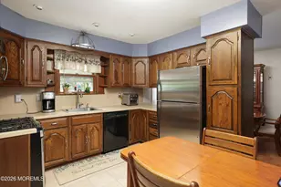 167 Crestview Dr, Middletown, NJ 07748 - Photo 7