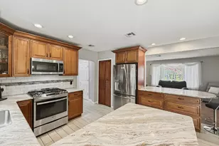 379 E Bird Village Rd, Jackson, NJ 08527 - Photo 9