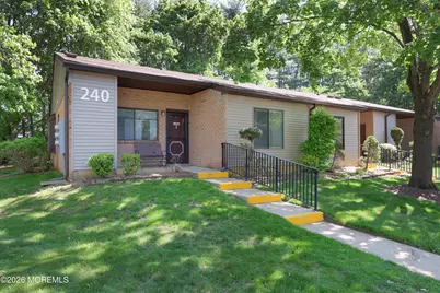 240 Medford Court #A, Manalapan Township, NJ 07726 - Photo 27